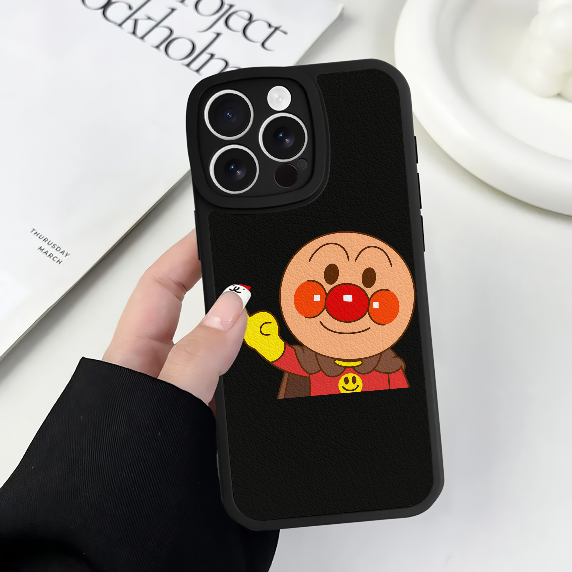 （画像用） アンパンマン Anpanman 【iPhone 16シリーズ対応】シリコンスマホケース（レザー調） 材質：シリコン